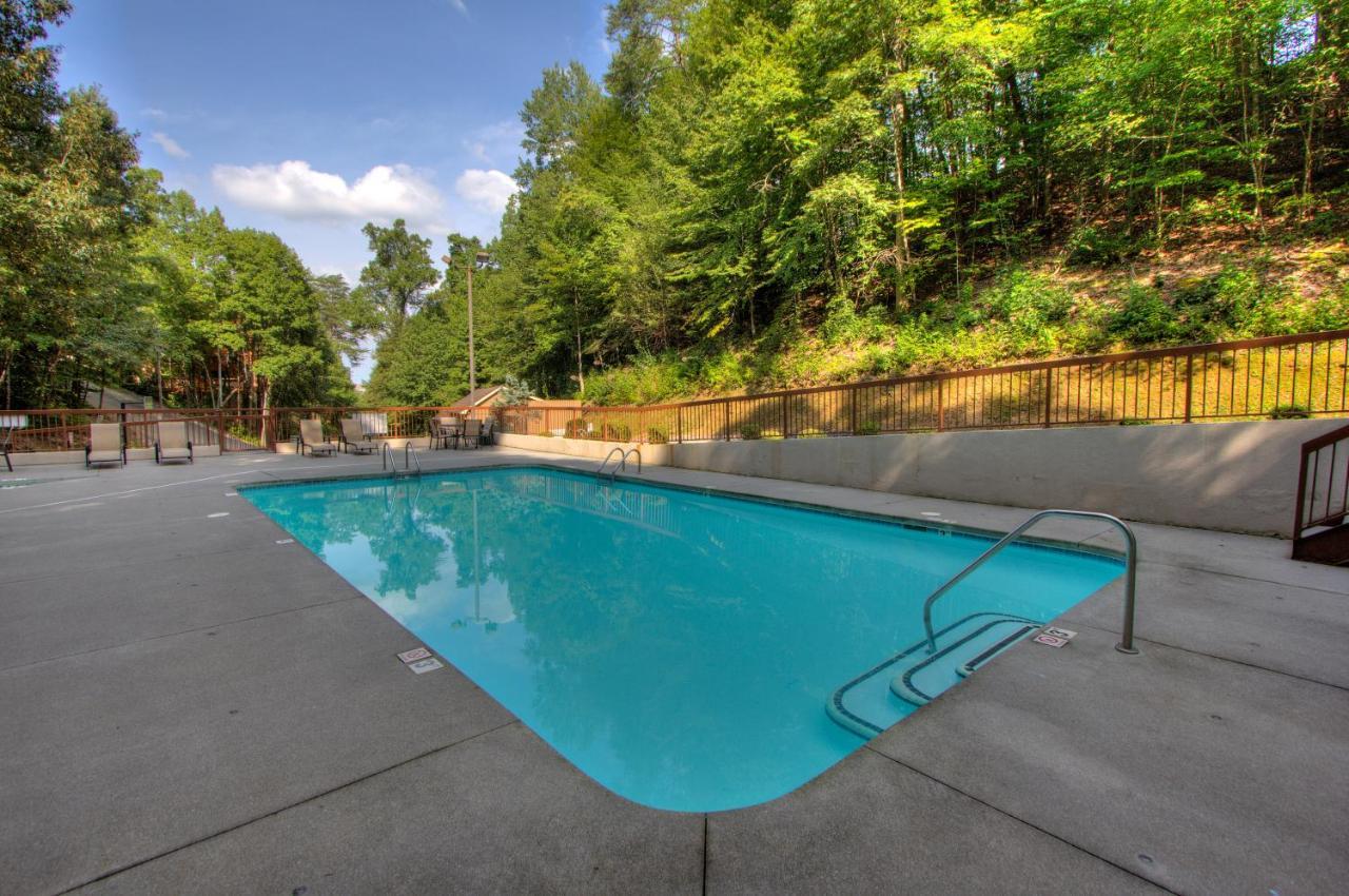 Gorgeous "Country Roads" By Honeybearcabins 4Br 4Ba, Next To Pool, Easy Drive, Main Strip Location! Пиджен Фордж Екстериор снимка