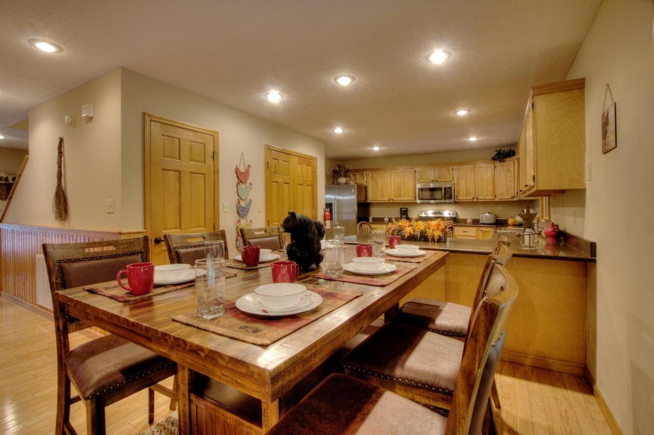 Gorgeous "Country Roads" By Honeybearcabins 4Br 4Ba, Next To Pool, Easy Drive, Main Strip Location! Пиджен Фордж Екстериор снимка